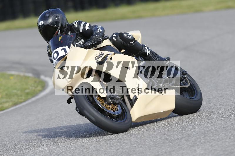 Archiv-2025/08 20.04.2025 Speer Racing ADR/Gruppe gelb/101